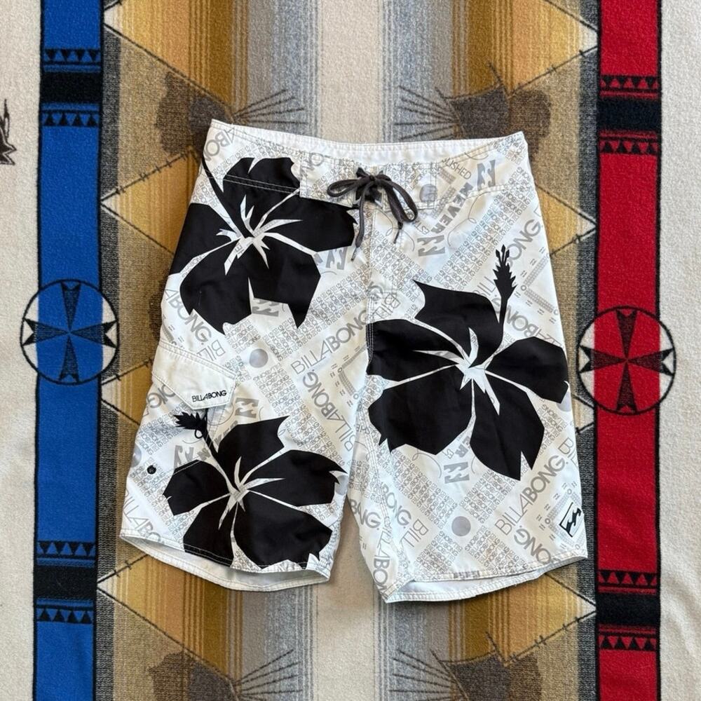 Vintage Y2K Men’s Billabong Board Shorts Swim Trunks Size 32 Flowers Floral